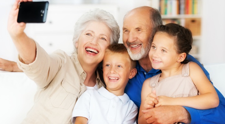When your grandchildren live far away, it can feel challenging to build a close relationship with them. It is possible though and well worth the effort! Building a close long-distance relationship with grandchildren begins with believing it is doable and then consistently doing the things that will create an amazing bond. Here’s how long-distance grandparents can stay close.
