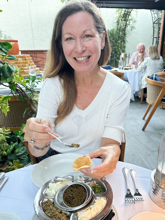 Picture of author Sara Garska at a restaurant