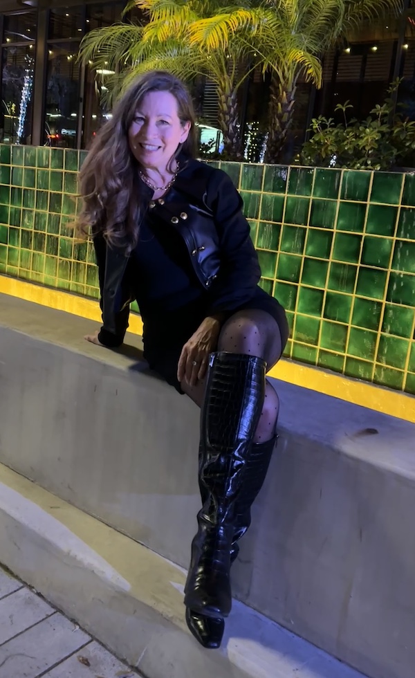 Picture of author, Sara in a great night out outfit